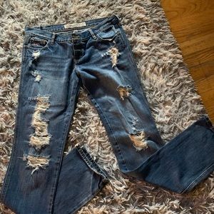 Hollister distressed denim size 5